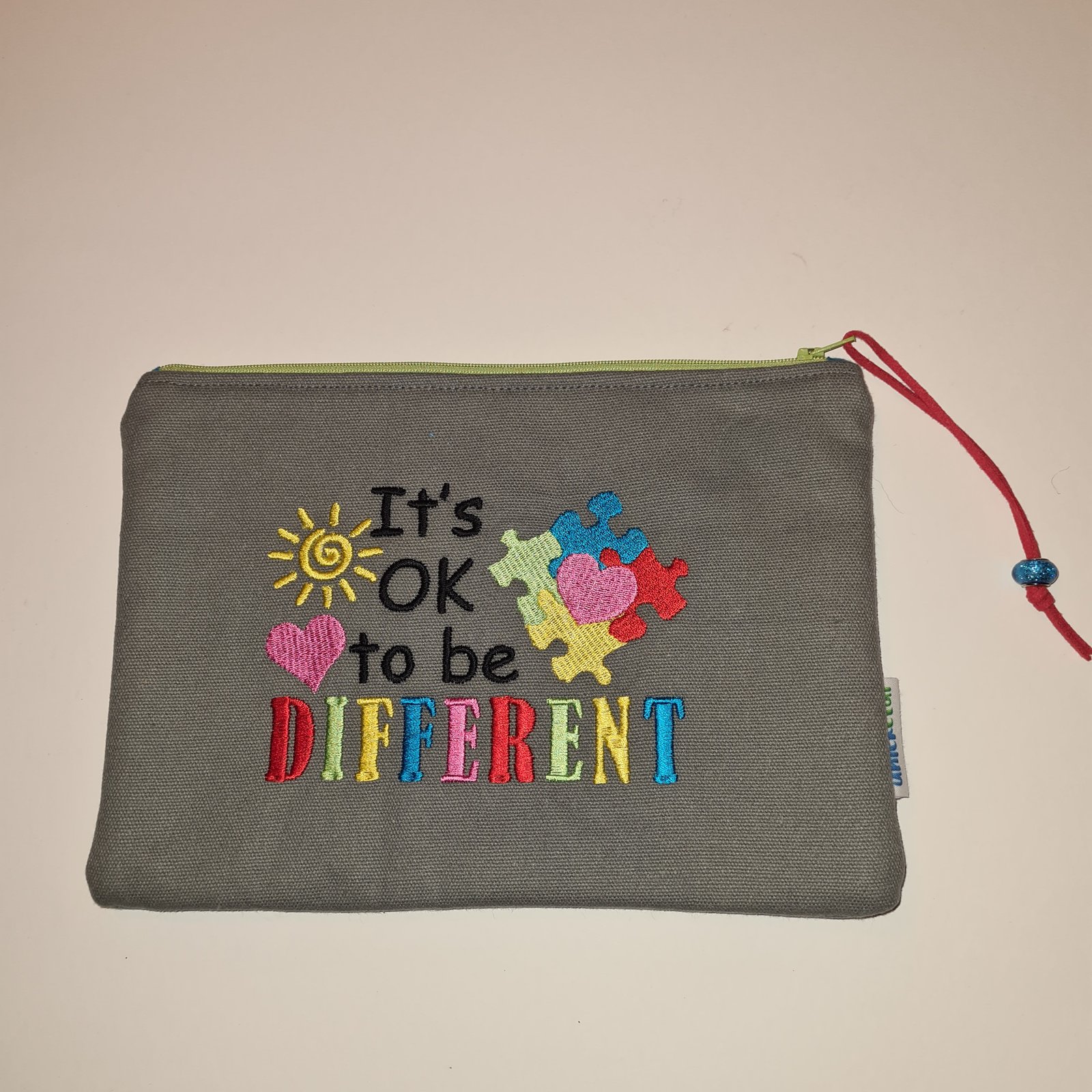 Etui | Its ok to be different - 45